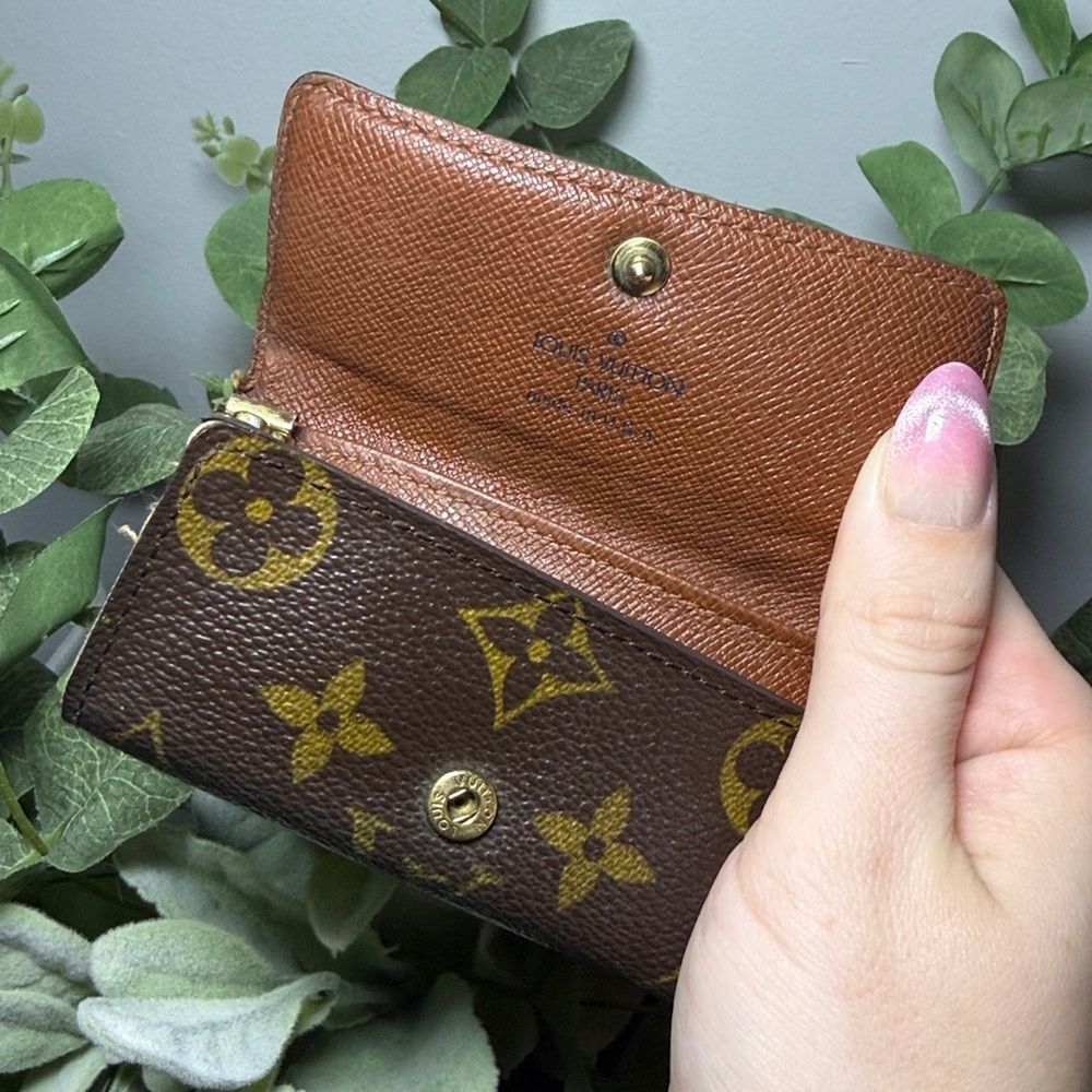 Louis-vuitton Women's Brown Bag